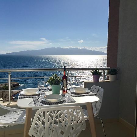 Skyfall Apartment Σαράντα Εξωτερικό φωτογραφία