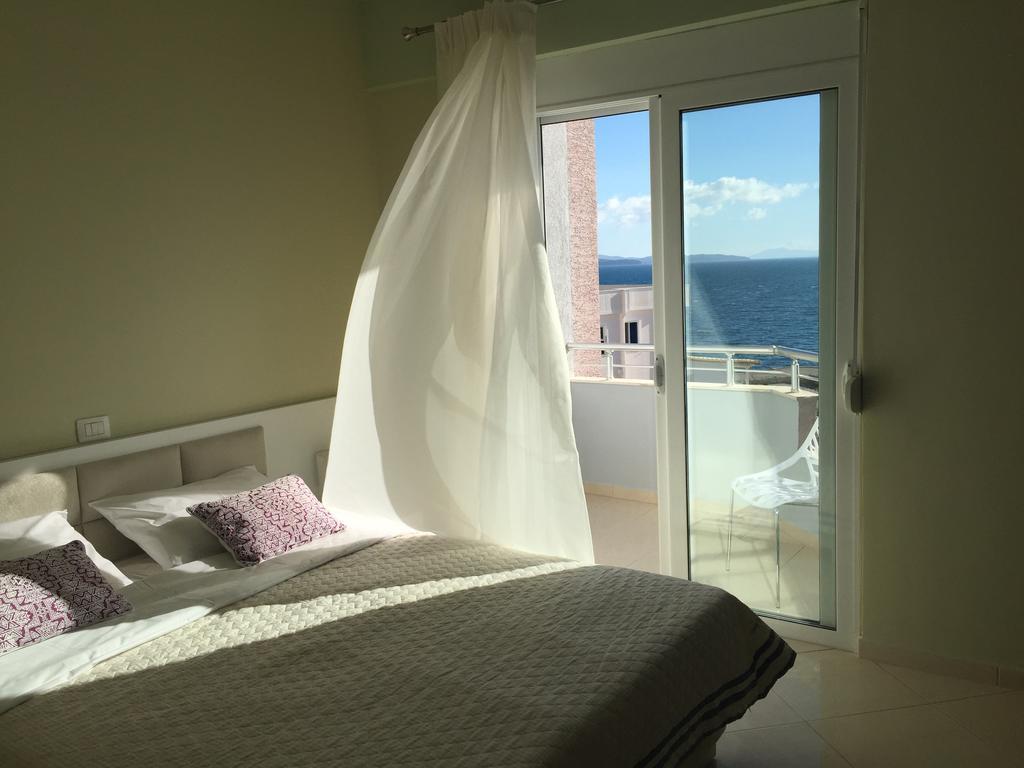 Skyfall Apartment Σαράντα Εξωτερικό φωτογραφία