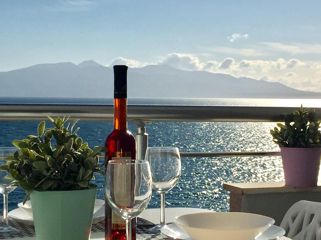 Skyfall Apartment Σαράντα Εξωτερικό φωτογραφία