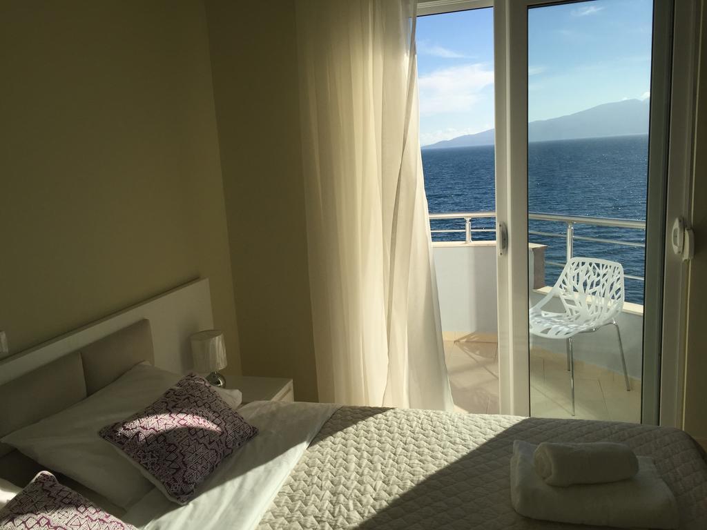 Skyfall Apartment Σαράντα Εξωτερικό φωτογραφία