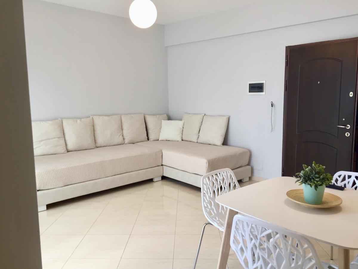 Skyfall Apartment Σαράντα Εξωτερικό φωτογραφία